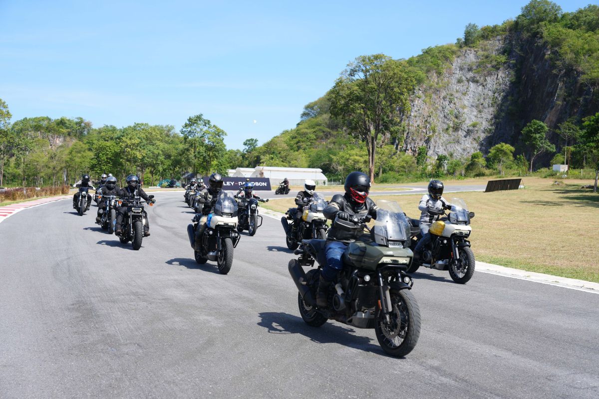 Harley-Davidson gelar Dirt.Road.Track bagi jurnalis dan konsumen