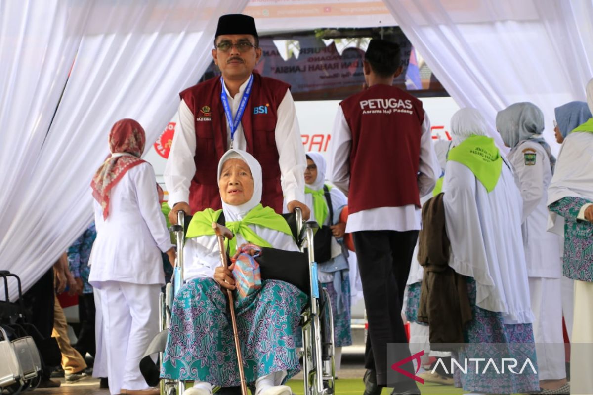 Kloter pertama jamaah haji Sumatera Barat dijadwalkan tiba 17 Juli