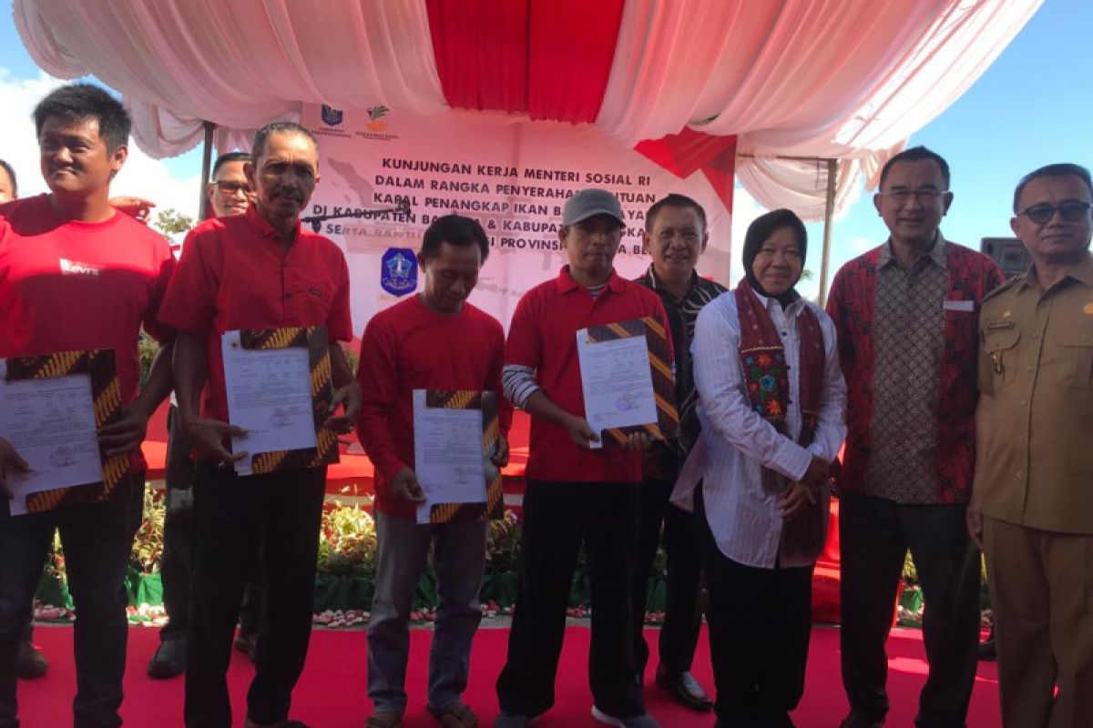Ministry sets up cooperatives to empower Bangka village fishermen