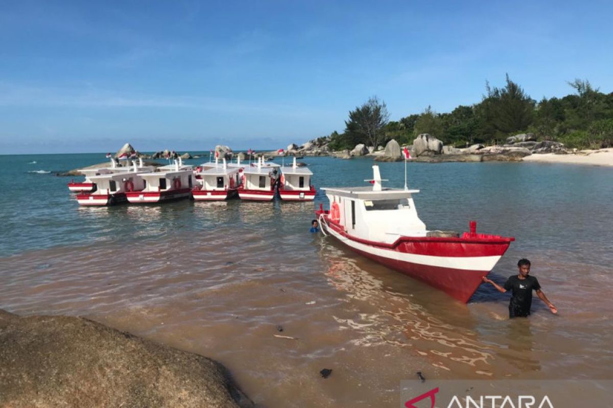 Mensos lengkapi kapal nelayan Bangka dengan alat pemanggil ikan