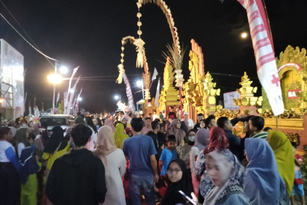 Warga antusias mengunjungi  Jumbara PMR Nasional di Lampung Selatan