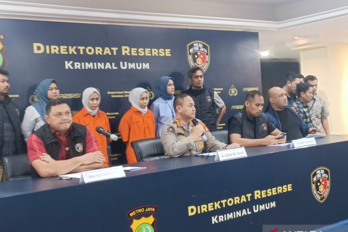 Polisi sebut si kembar gunakan media sosial untuk tipu para korban