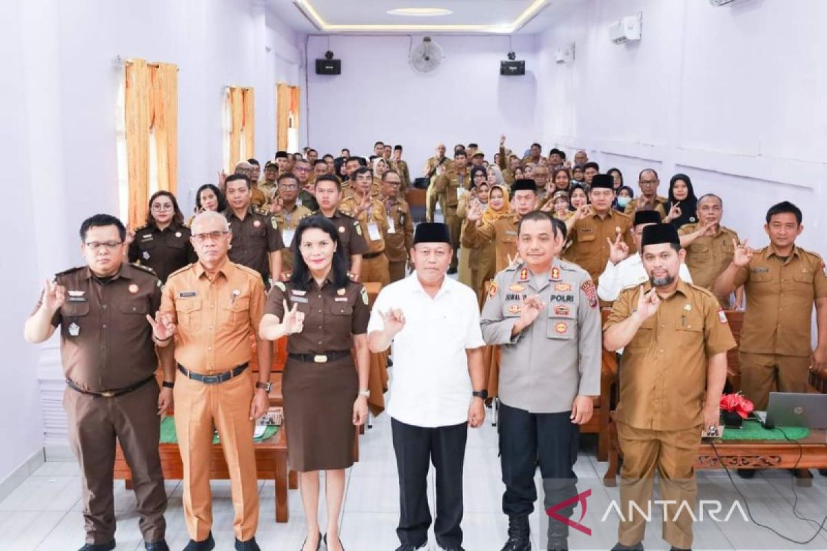 Wali Kota Tanjung Balai ingatkan OPD beri layanan tanpa pungli