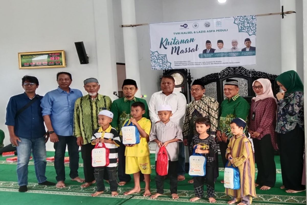 LPCR-PM-TVRI Kalsel gelar sunatan massal gratis