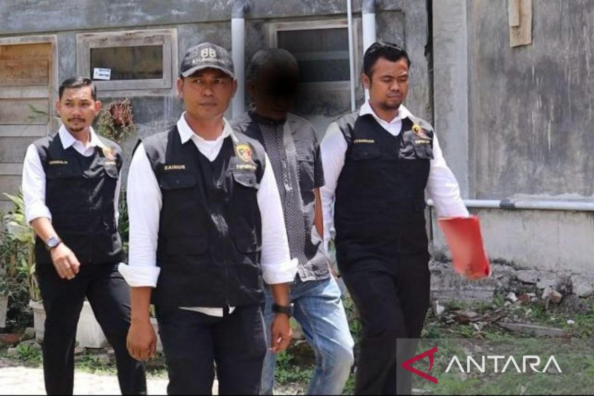 Mantan Keuchik Ulee Lheue ditangkap polisi karena terlibat korupsi lahan zikir Nurul Arafah