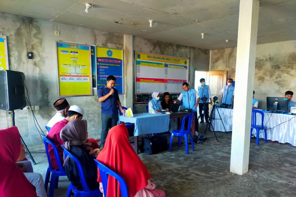 Dinas Dukcapil Lombok Barat turun ke desa melayani perekaman KTP-e