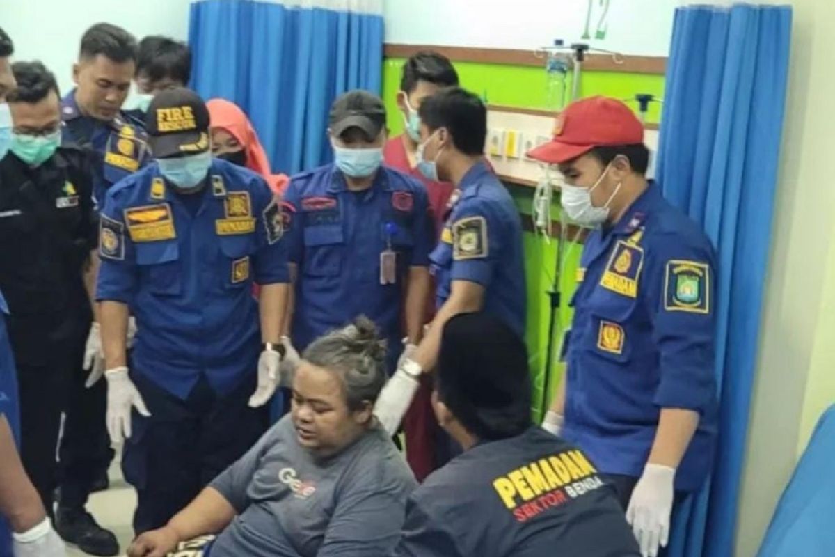 Pria berbobot 200 kilogram di Tangerang dievakuasi ke rumah sakit