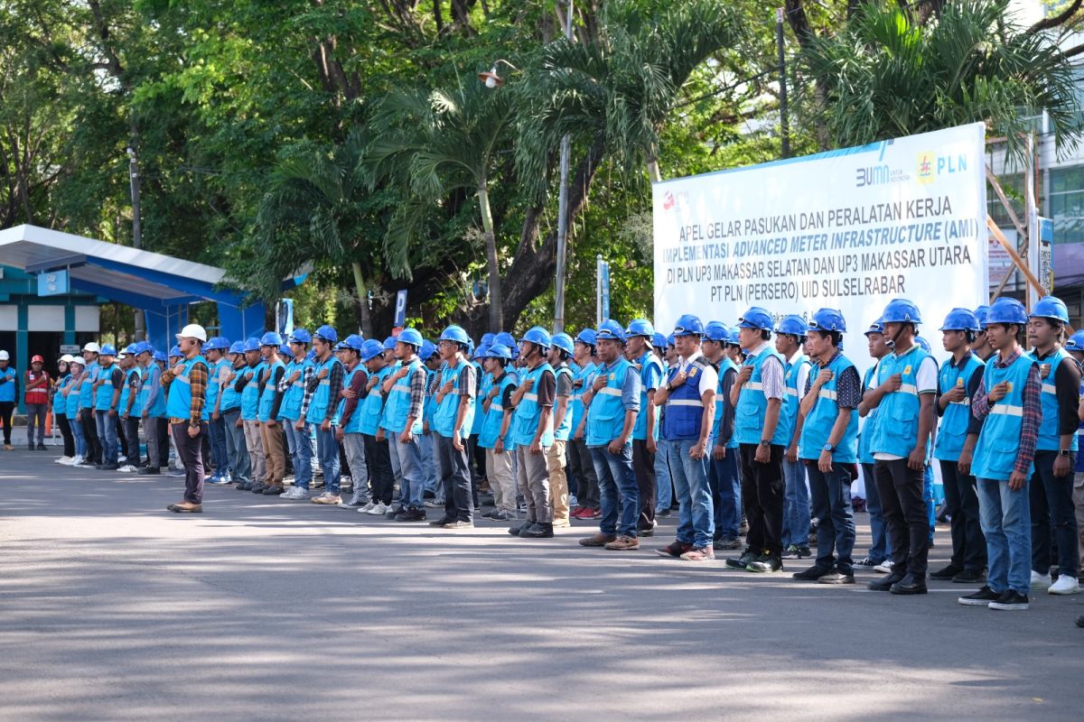 PLN terjunkan 210 petugas khusus pasang 55.501 meter pintar AMI di Makassar