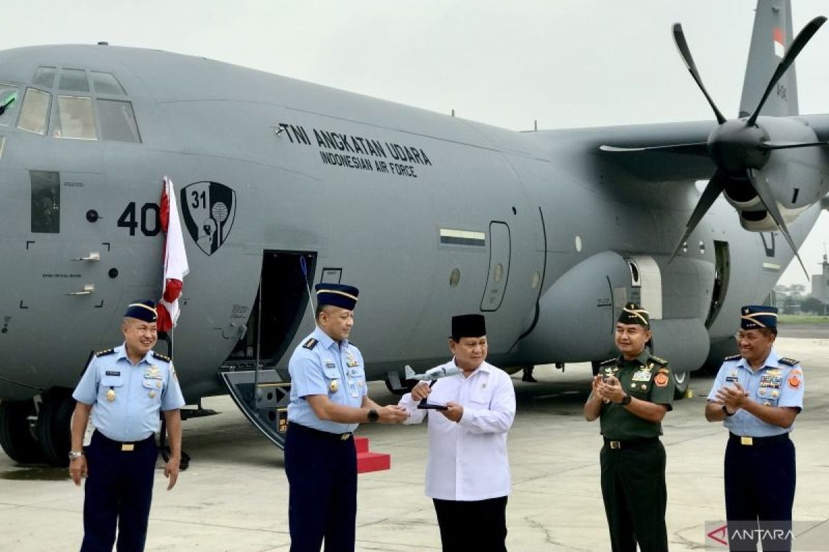 Menhan Prabowo Subianto nilai unit kedua C130J Super Hercules sesuai ekspektasi