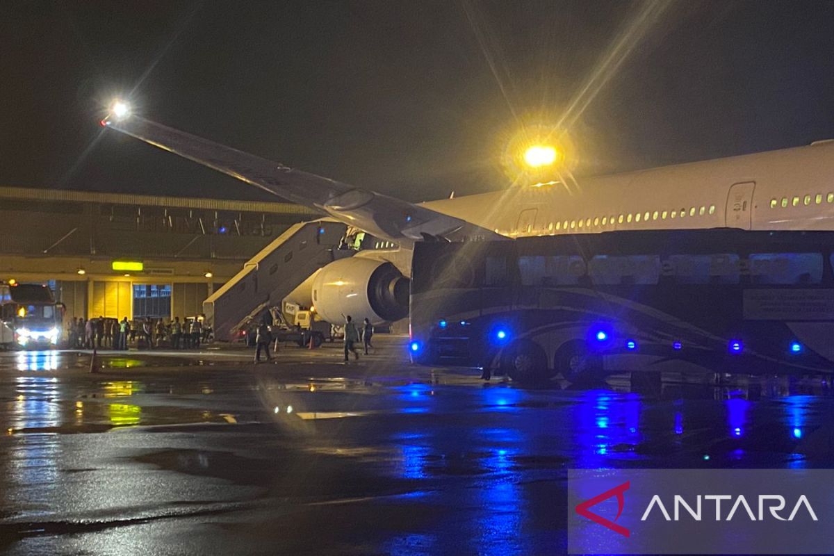 Haji Kloter 1 asal Madina mendarat di Bandara Kualanamu