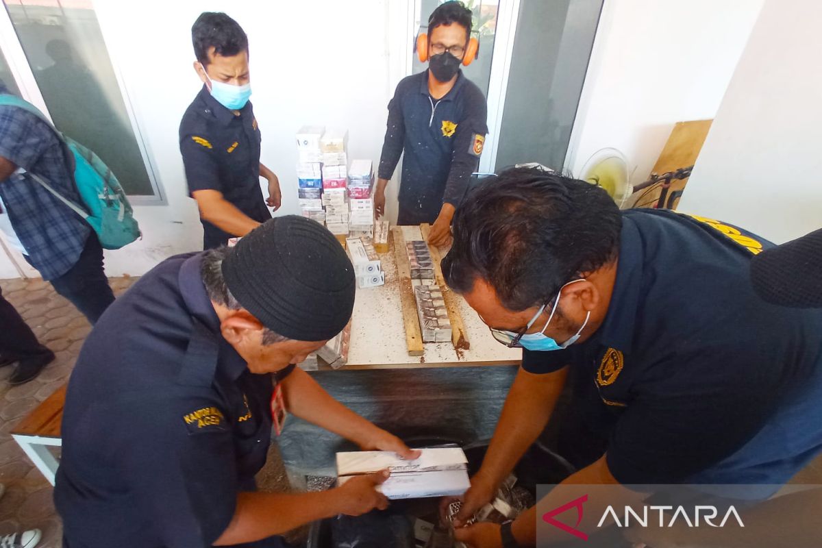 Bea Cukai musnahkan 1,1 juta batang rokok ilegal di Lhokseumawe