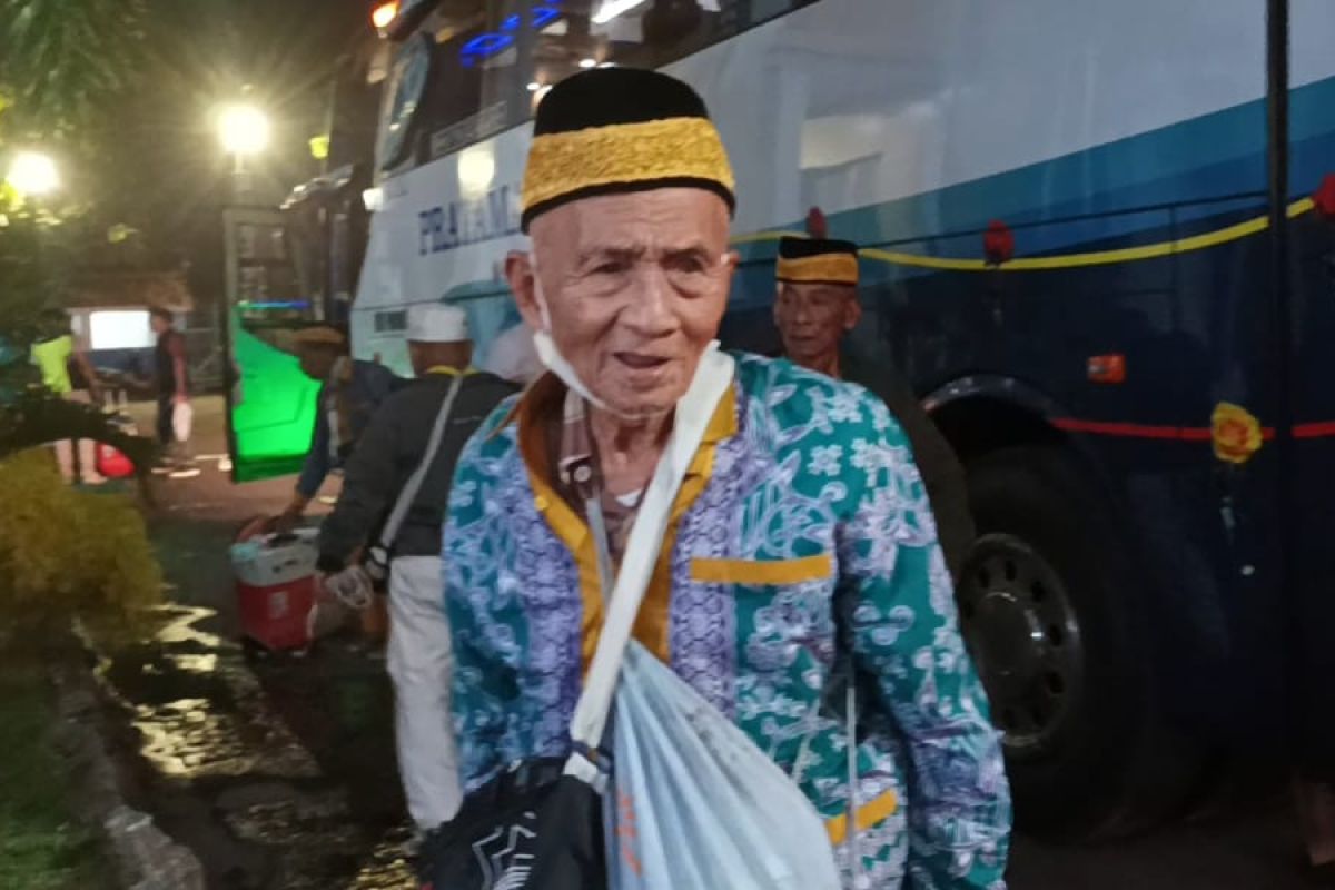 Seorang Haji tertua asal Indonesia bersyukur telah sempurnakan Rukun Islam