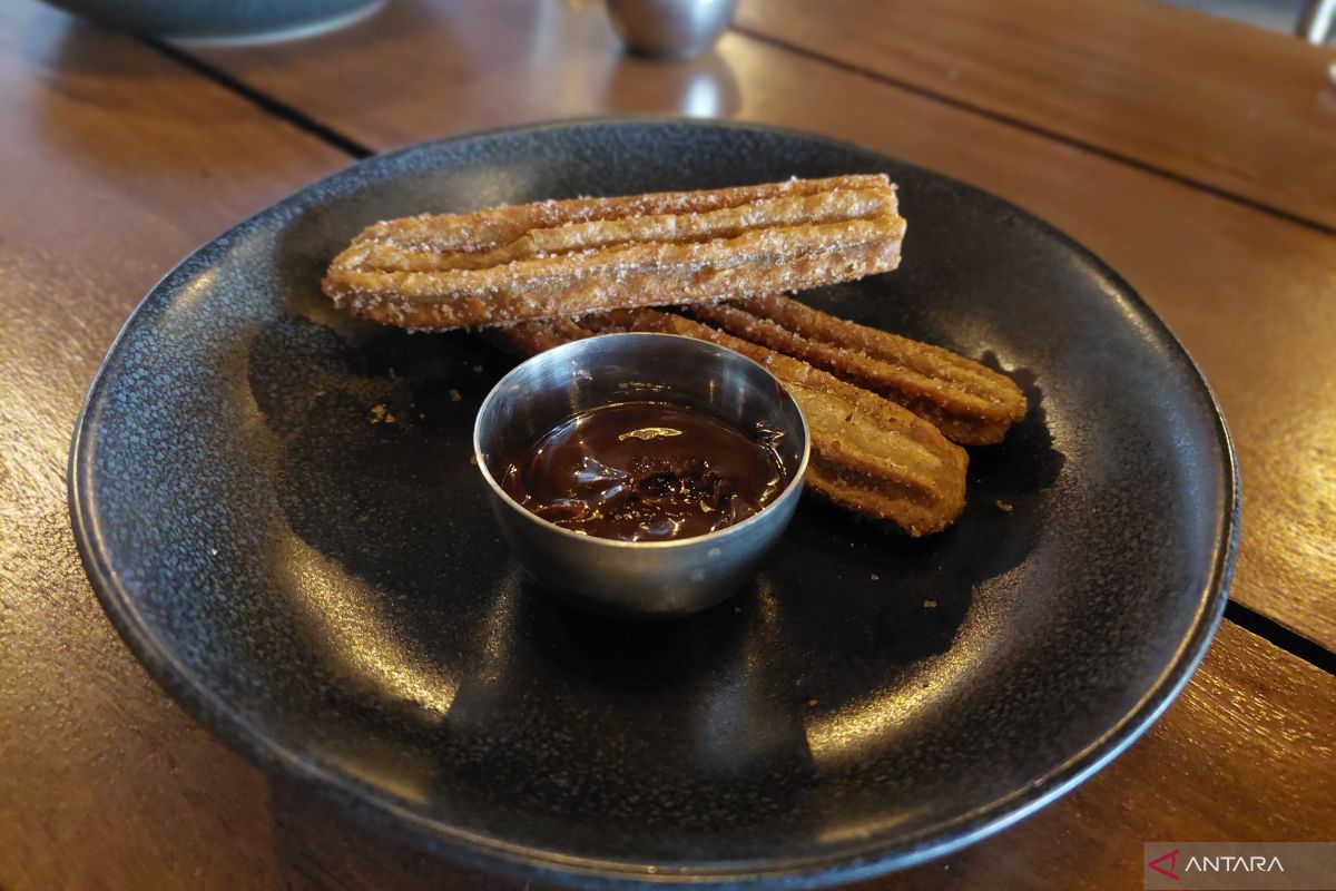 Resep membuat churros rumahan, camilan manis yang praktis