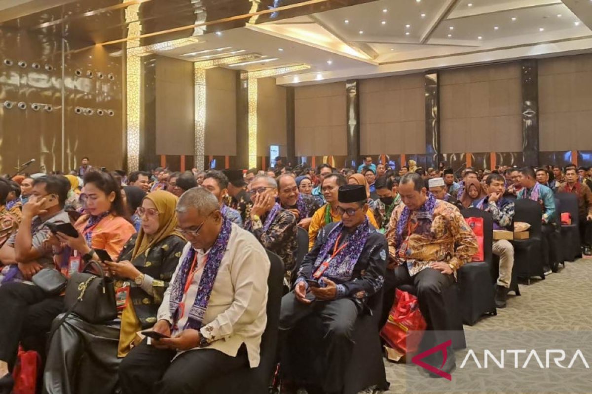 Kemendagri: Bapemperda se-Indonesia di Bangka Belitung percepat UU Cipta Kerja