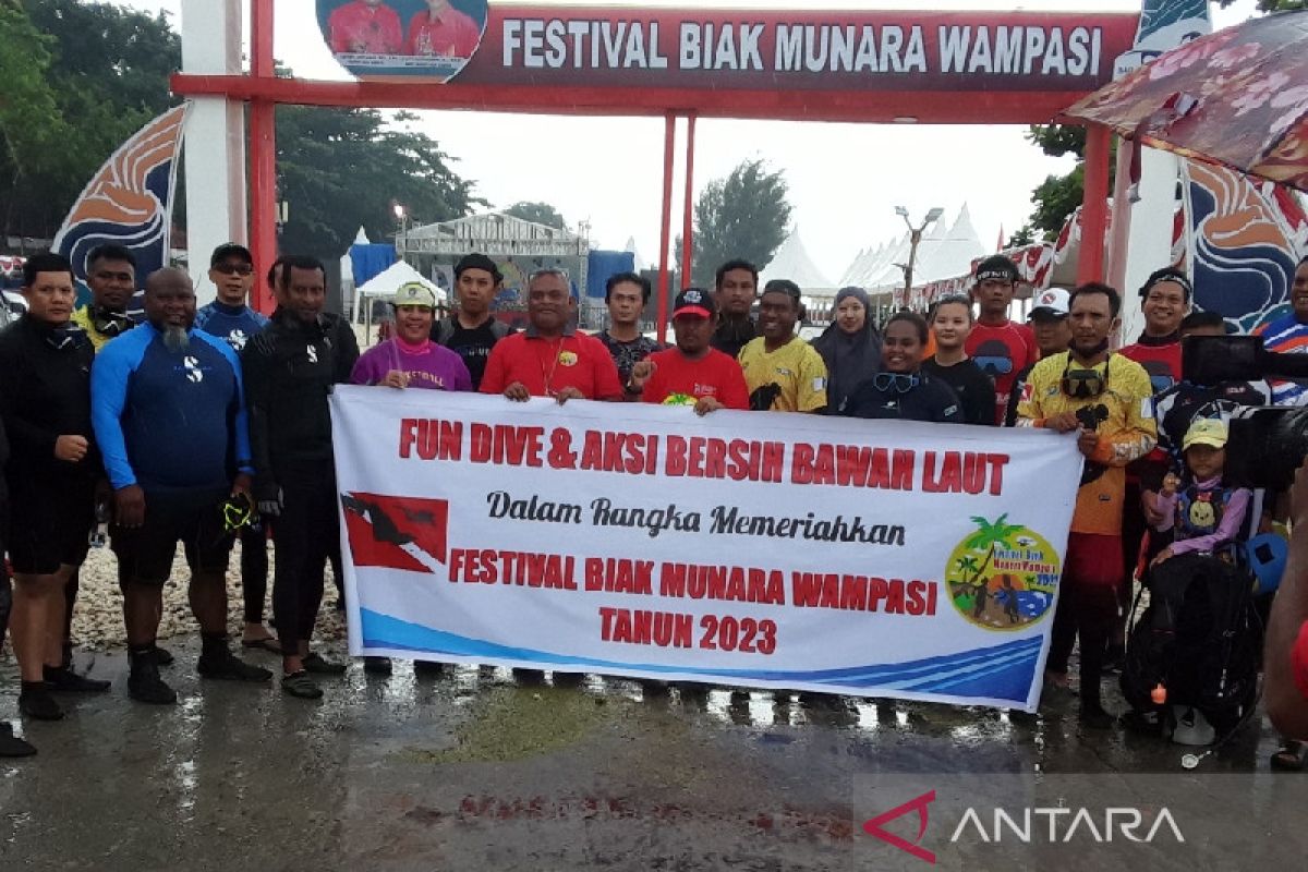 Dinas Pariwisata Biak Numfor minta komunitas diving promosikan objek wisata laut