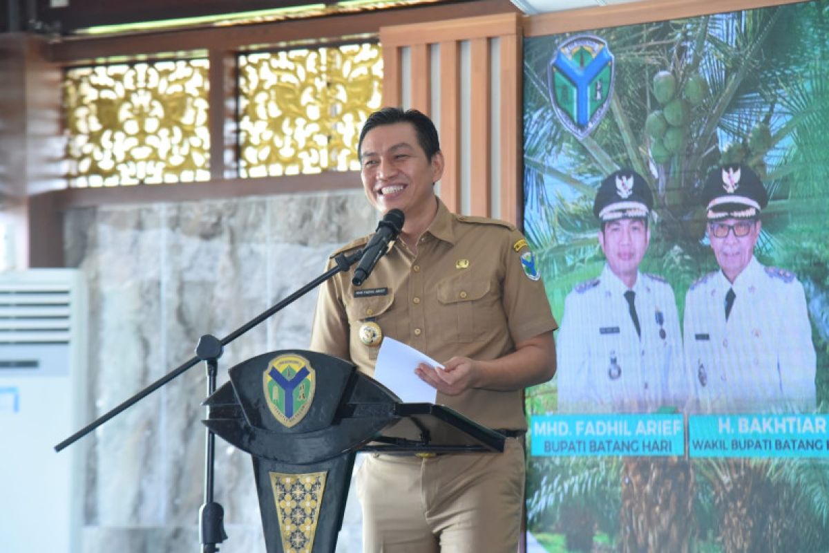 Bpjs launching UHC kepesertaan JKN KIS di Batanghari