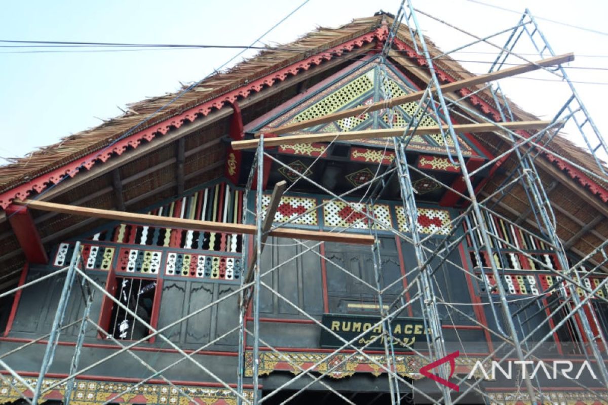 Museum Aceh pugar anjungan rumoh adat, layanan dihentikan sementara