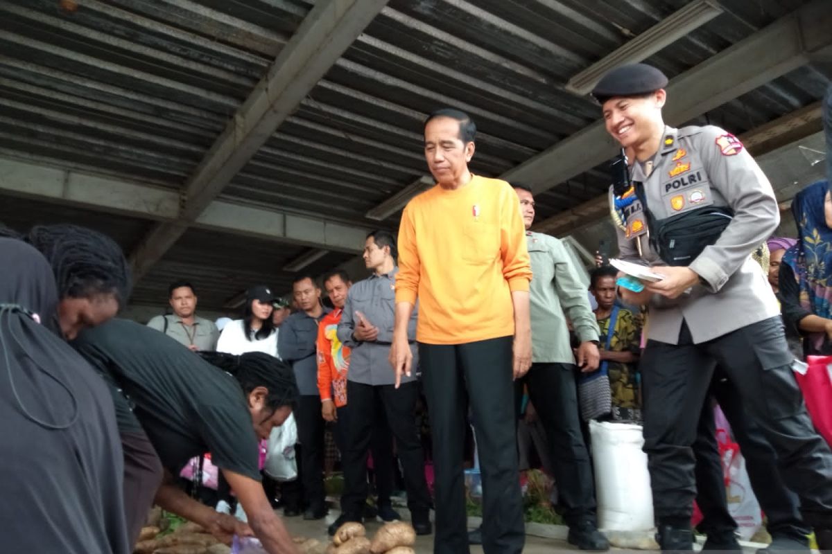 Pj Bupati Jayapura: Pedagang antusias menyambut kehadiran Presiden Jokowi