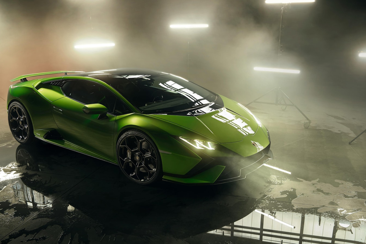 Lamborghini bermesin pembakaran telah habis terjual
