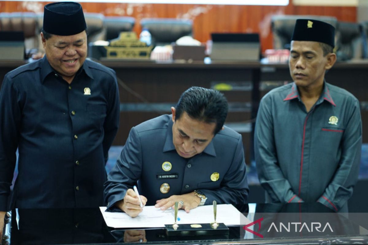 DPRD Banjarmasin tetapkan Perda pertanggungjawaban APBD 2022