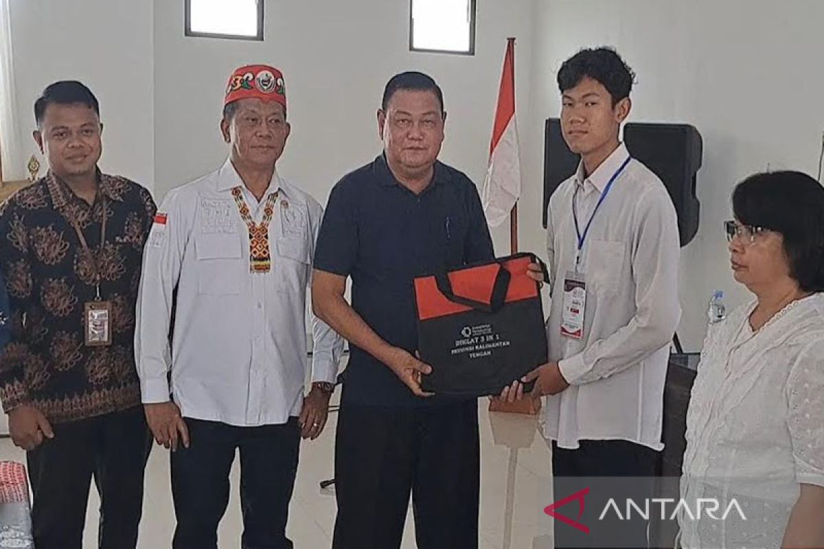 Pemkab berharap Diklat 3 in 1 dapat majukan industri batik di Gunung Mas