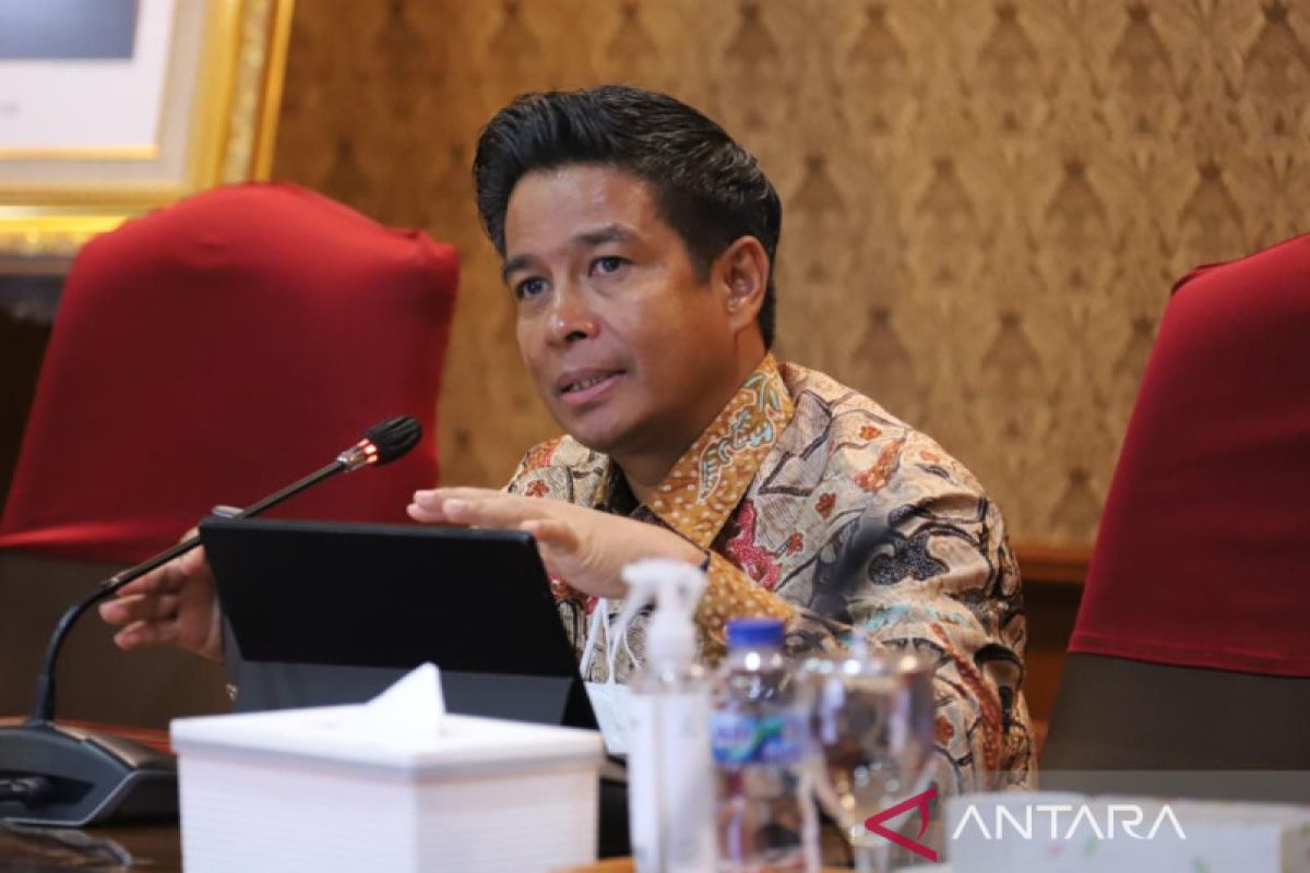 Pemerintah dan DPR tenaga non-ASN tidak akan di-PHK