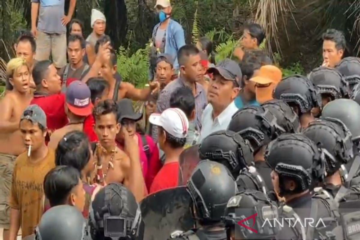 Polda Kalteng tak ingin gegabah tangani kericuhan warga dengan PT BJAP