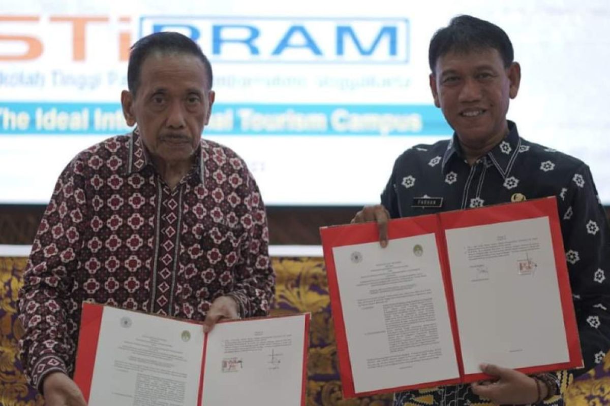 Pemkab Ketapang dan STiPRAM Yogyakarta tandatangani MoU