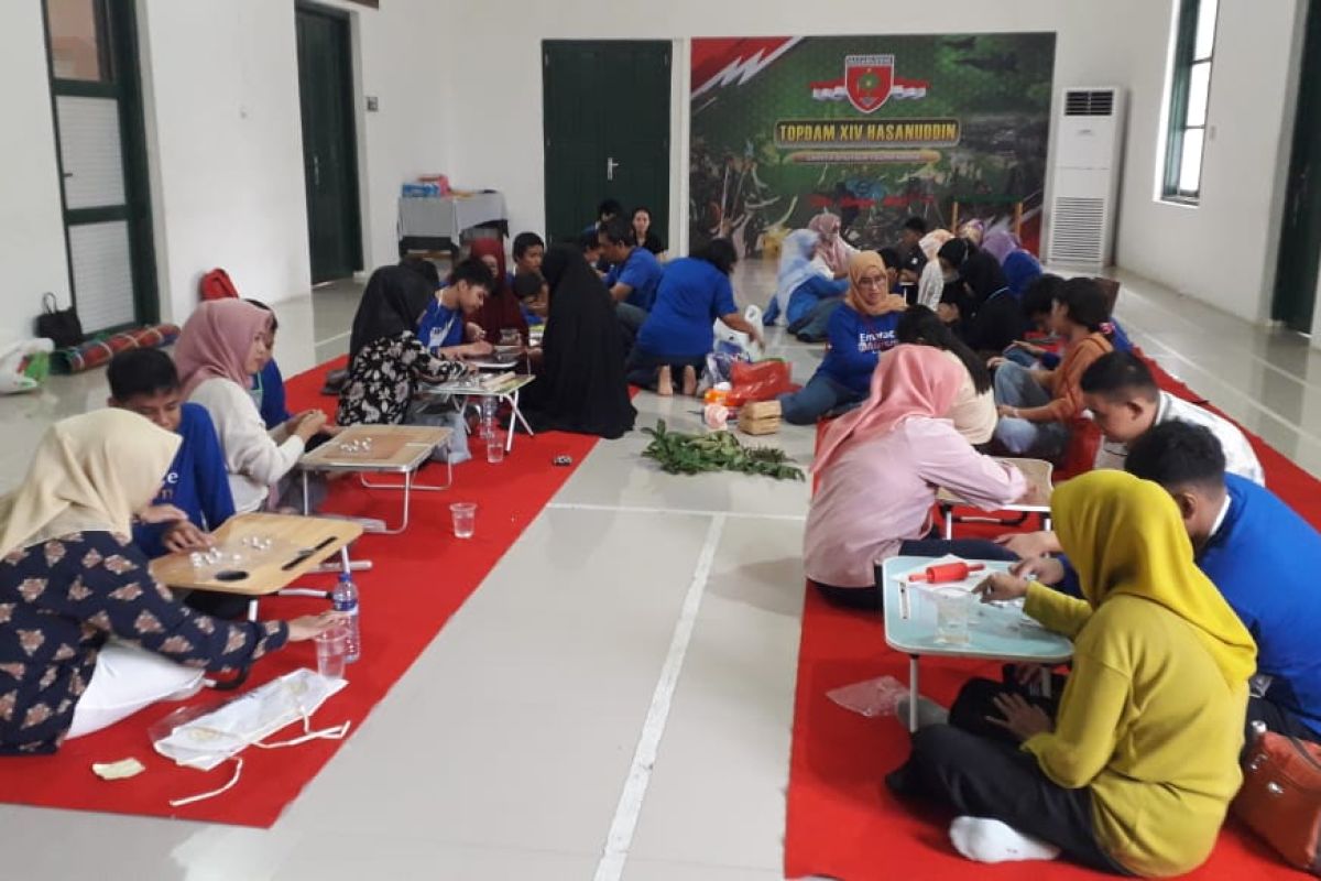 Remaja Autistik di Makassar isi liburan dengan workshop asah keterampilan