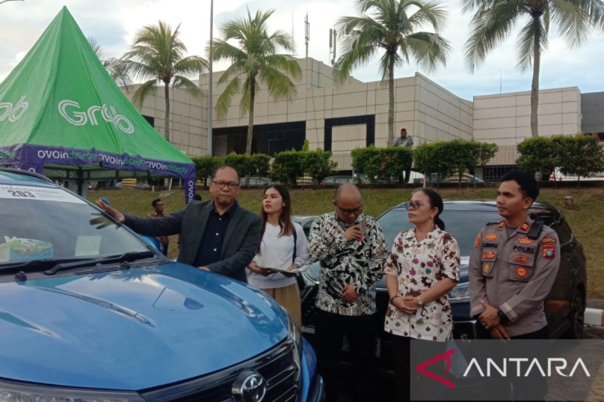 Disbudpar Batam sebut taksi daring di bandara memudahkan wisatawan