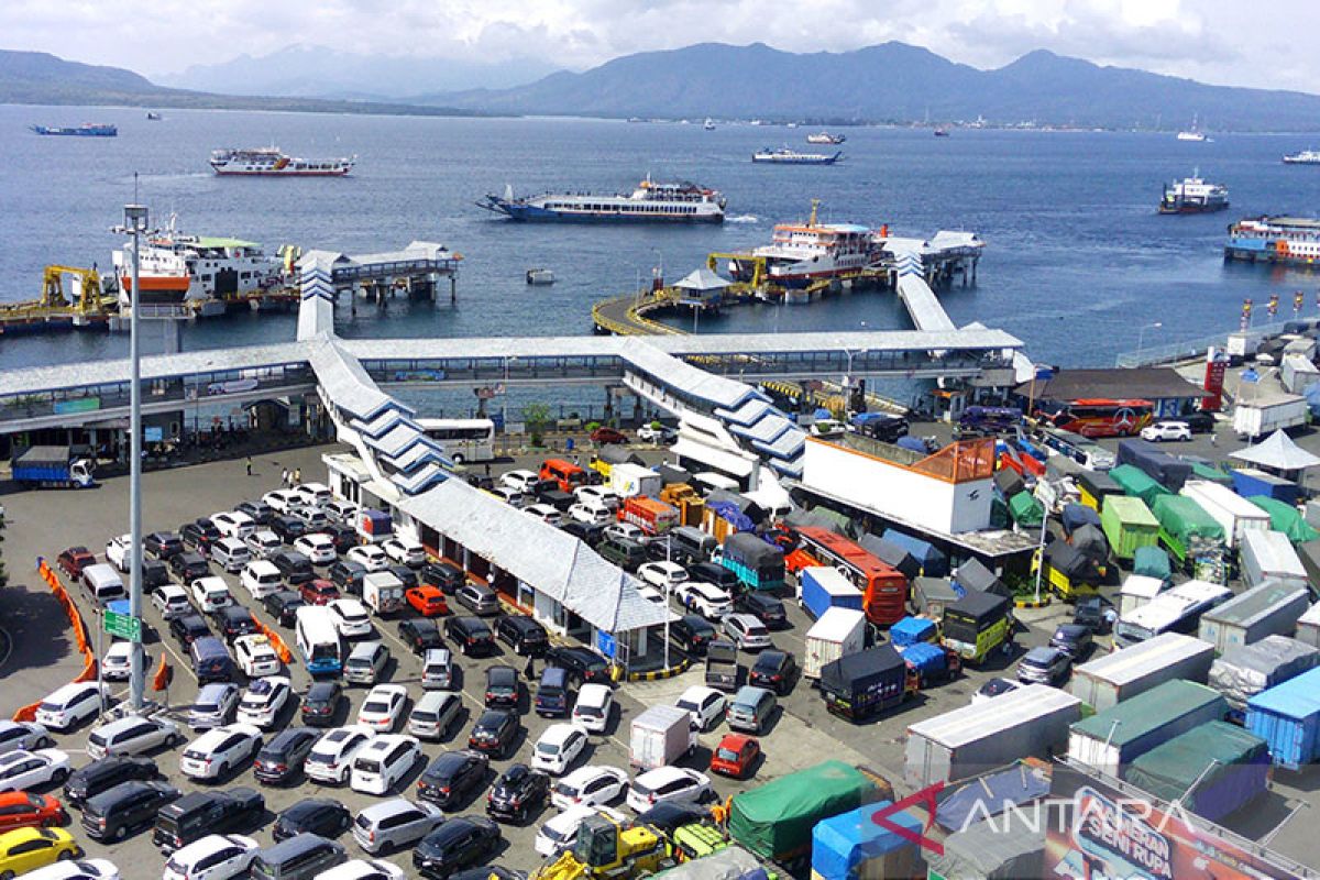 Layanan Di Ketapang Gilimanuk Difokuskan Kendaraan Kecil Truk Sembako