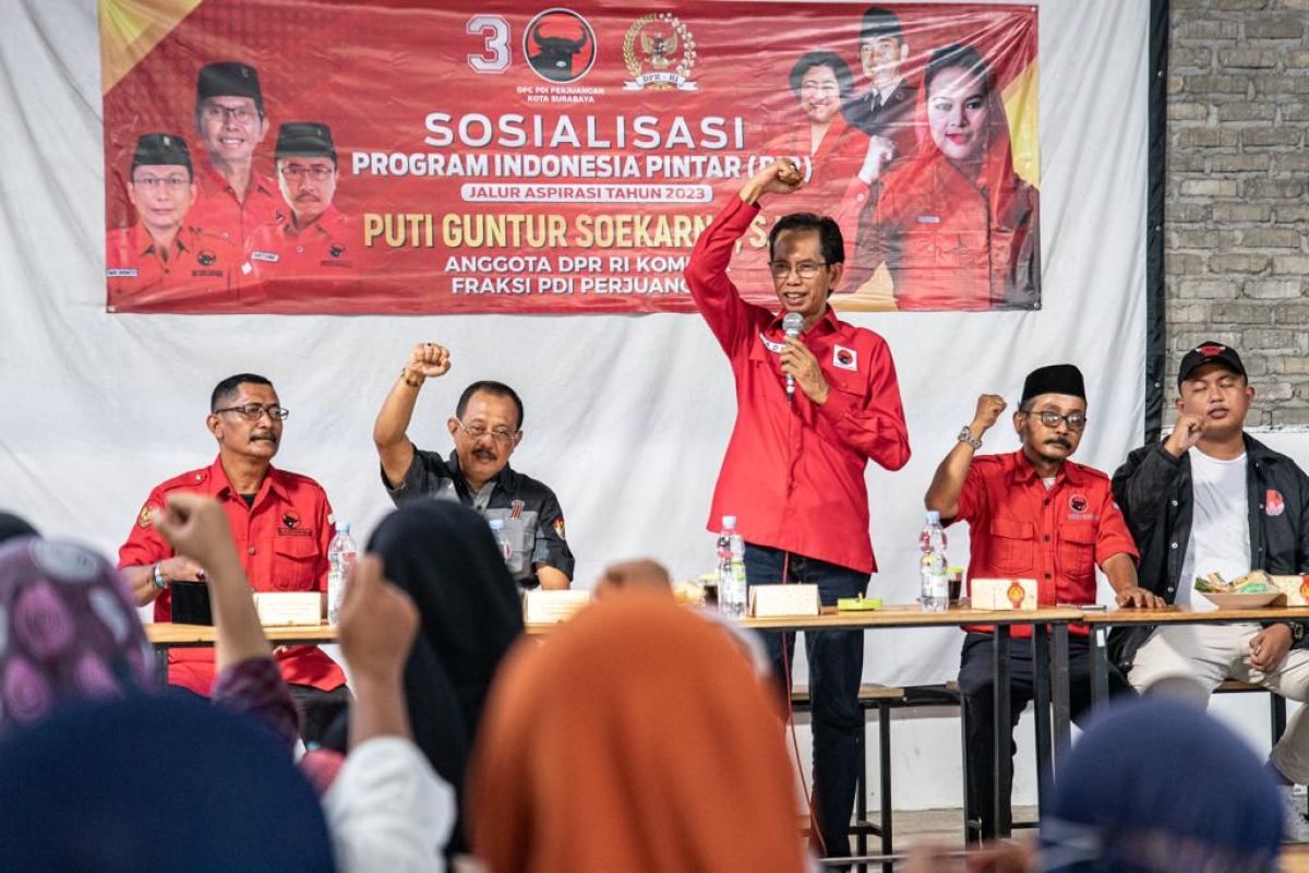 PDIP Surabaya perkuat akses pendidikan 