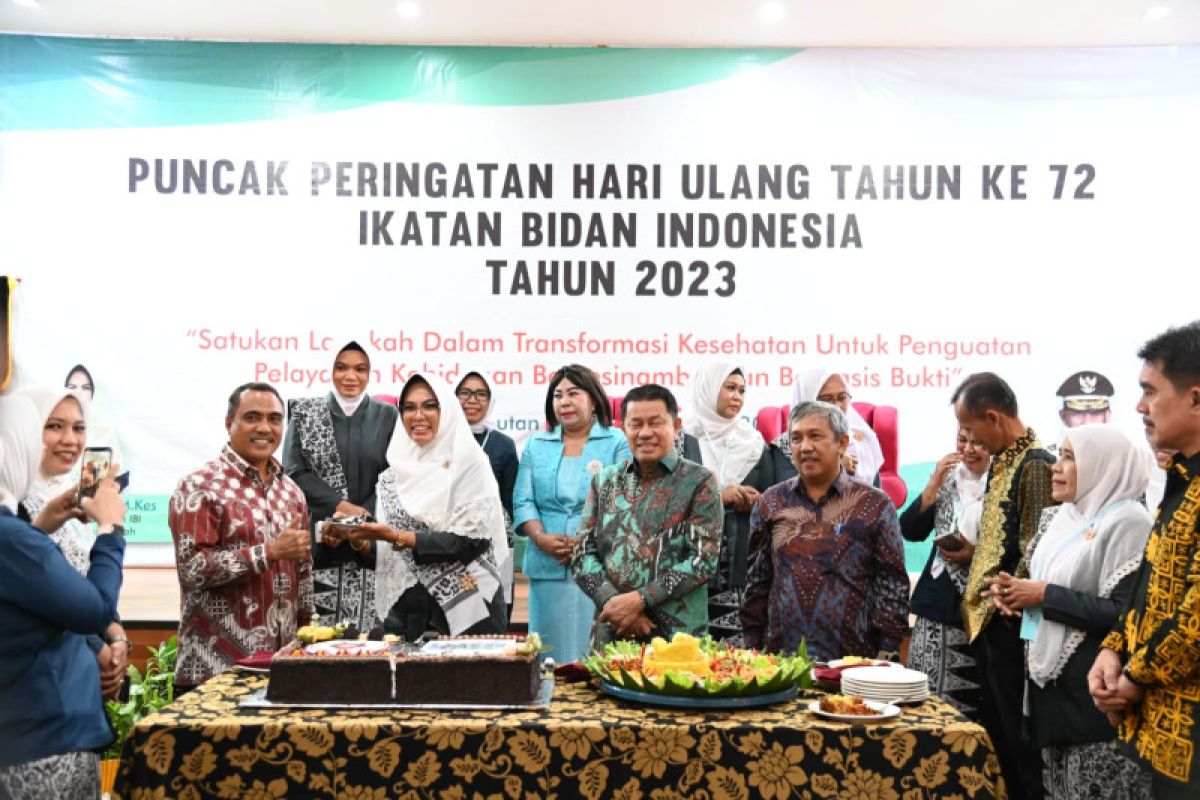 Pemprov Sulawesi Tengah minta bidan gencarkan pembangunan kesehatan