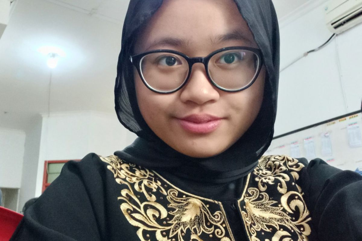 Remaja berusia 15 tahun Dyah Ayu Ardhan diterima di FKUI