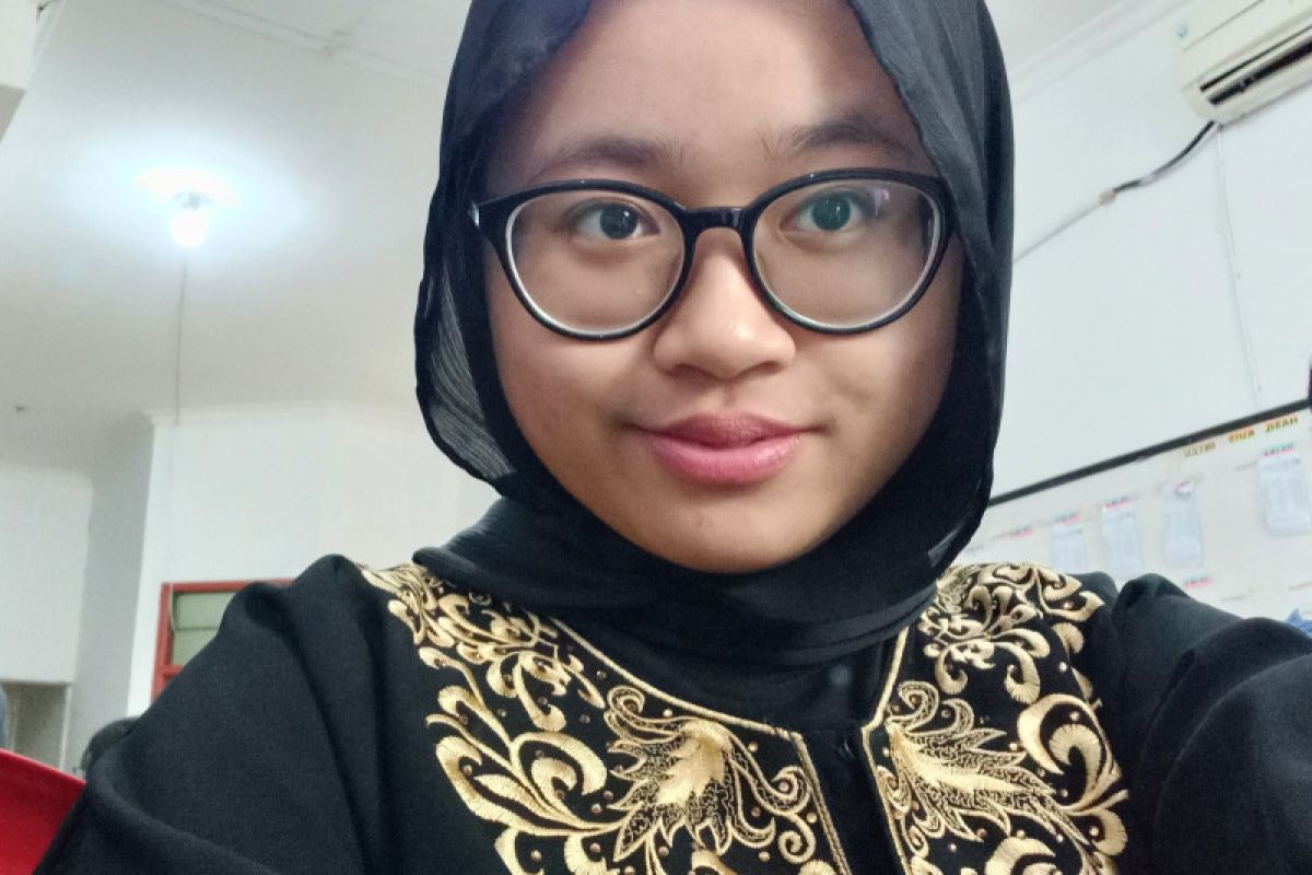 Dyah Ayu Ardhana remaja berusia 15 tahun diterima di FKUI