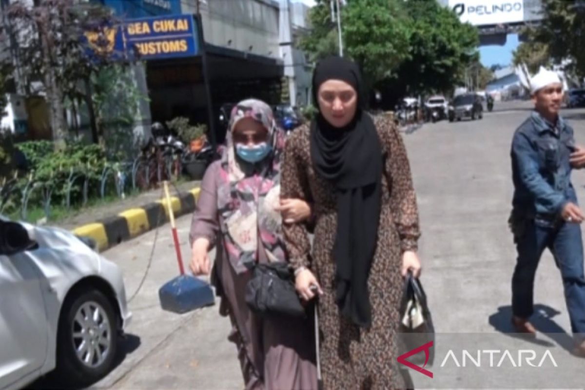 Emas yang dibawa jamaah haji viral asal Makassar ternyata imitasi