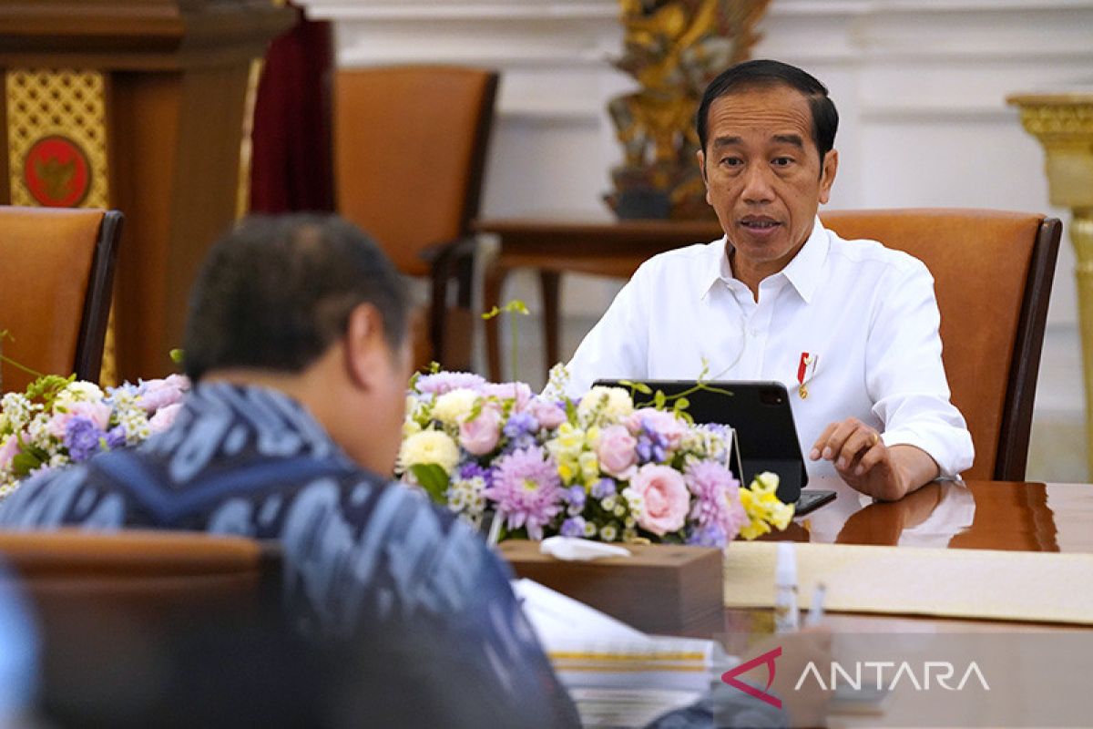 Presiden Jokowi menggelar rapat internal di Istana Bogor bersama para menteri