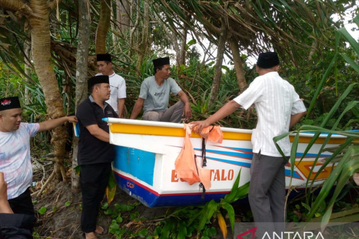 Perahu terbalik, nelayan Bengkulu meninggal dunia