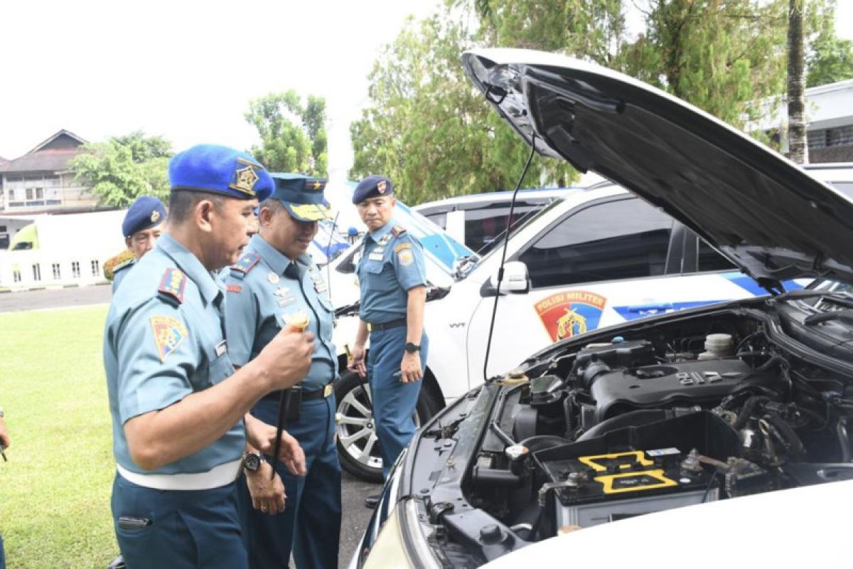 Lantamal VIII lakukan pengecekan kondisi kendaraan dinas di Manado