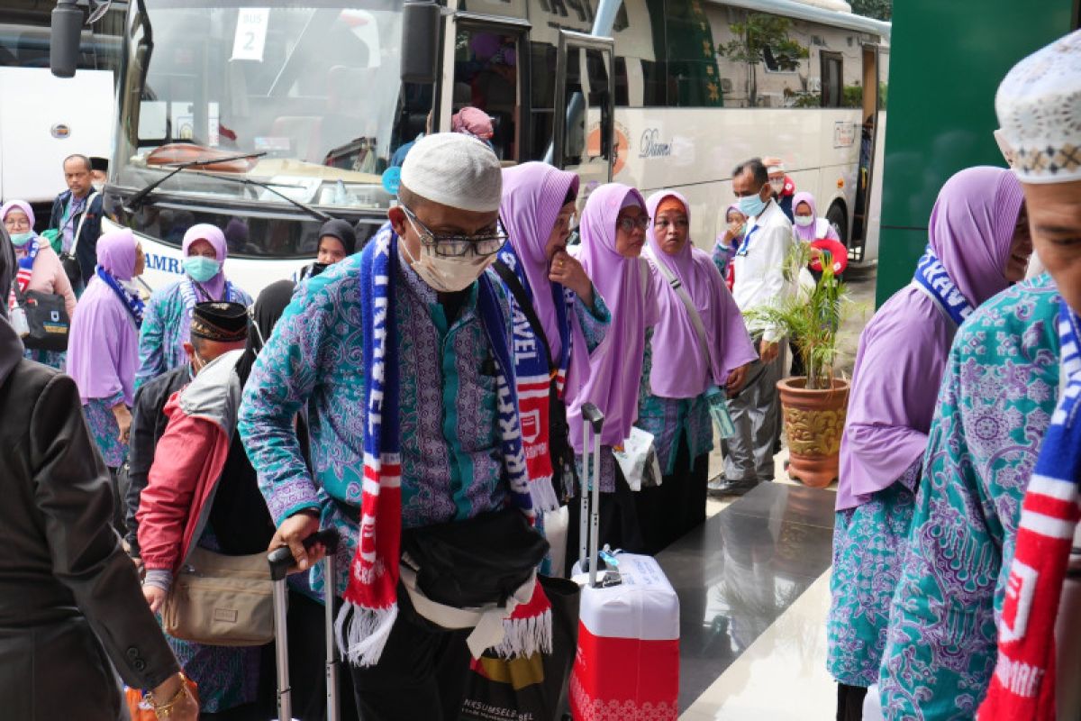 Empat kloter jamaah haji Debarkasi Palembang sudah tiba di Tanah Air