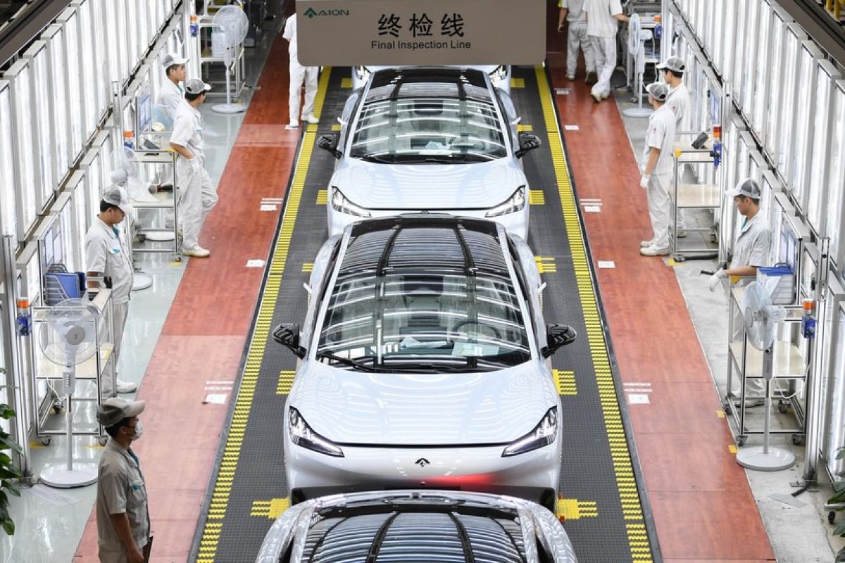 Penjualan mobil listrik di China melonjak 25,2 persen pada Juni 2023