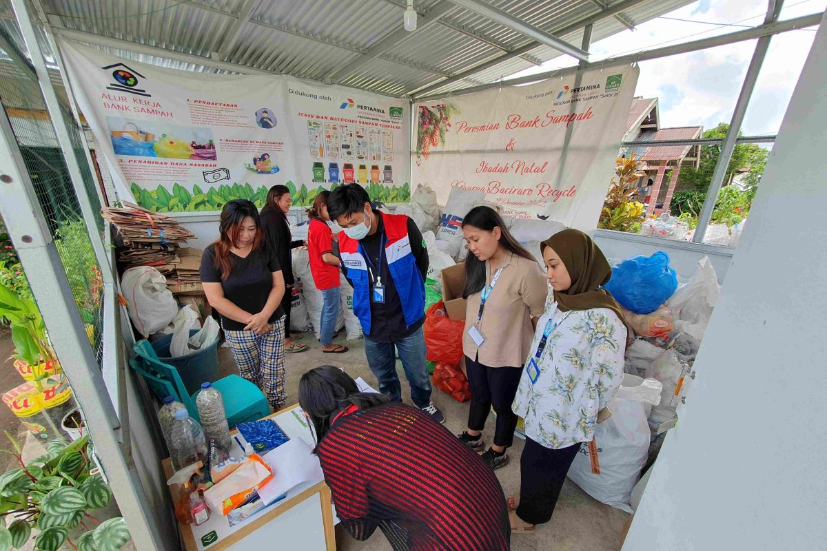 Pertamina hadirkan bank sampah jadi solusi berkelanjutan di Minahasa