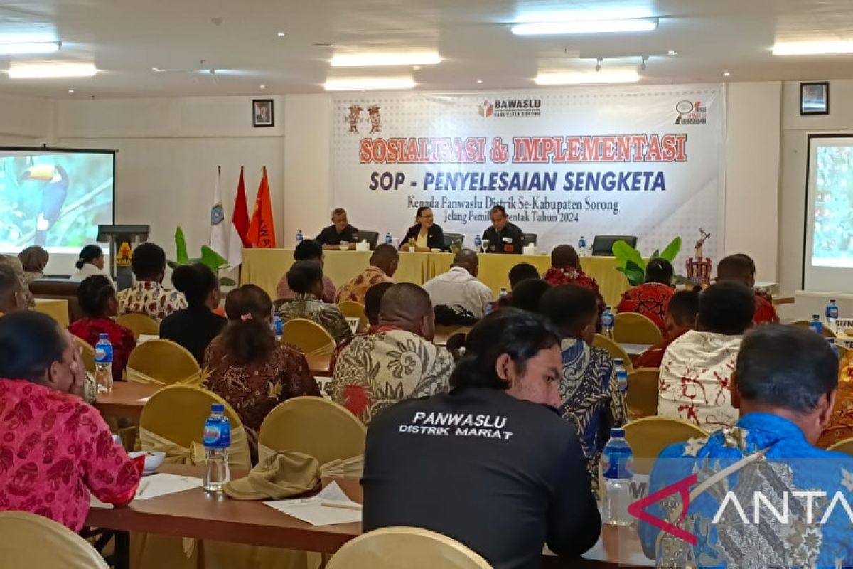 Bawaslu Sorong perkuat kapasitas Panwaslu hadapi sengketa pemilu