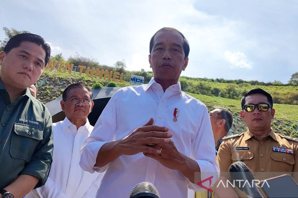 Jokowi akan tanya Sri Mulyani soal status proyek pesawat tempur KFX