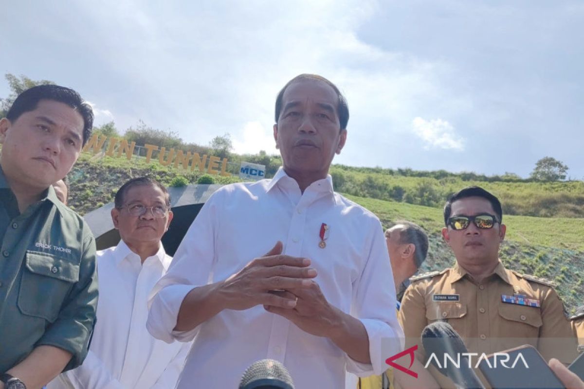 Presiden Jokowi akan tanya Menkeu terkait status proyek pesawat tempur KFX