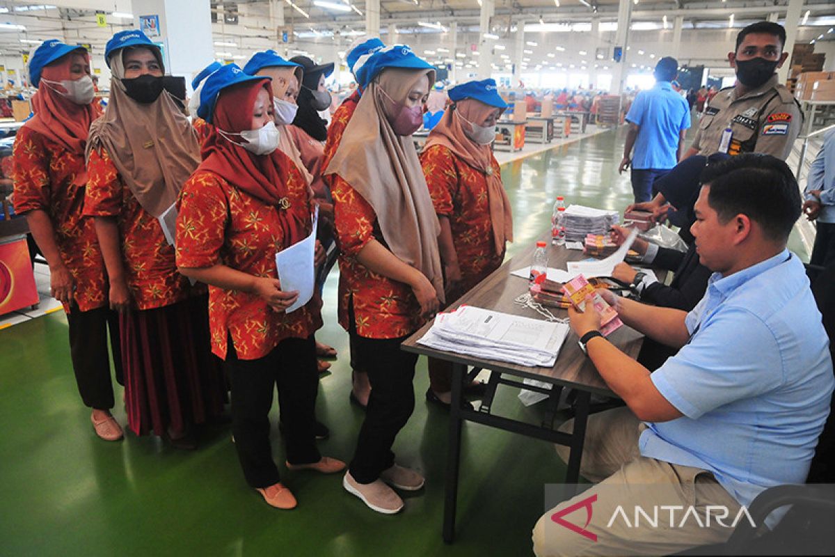 Sebanyak 10.150 pemilik usaha di Kediri dapat bantuan modal usaha