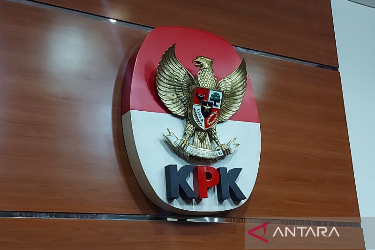 KPK tetapkan empat tersangka baru kasus korupsi dana PEN, termasuk Bupati Rusman Emba
