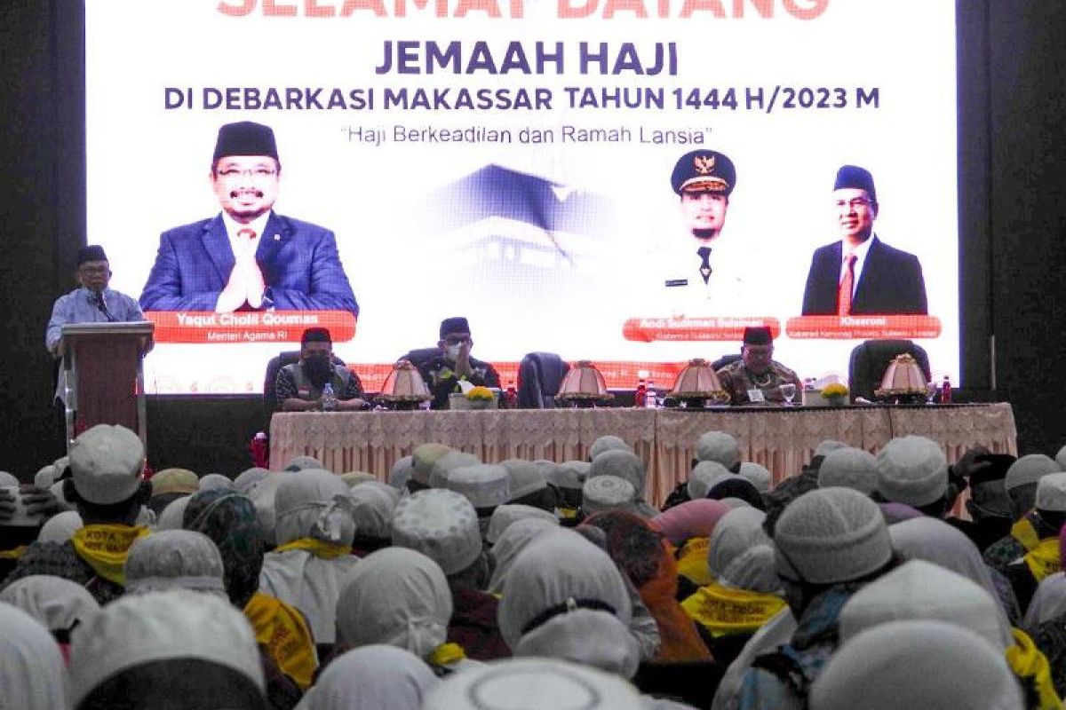 385 jamaah haji Maluku Utara kloter 10  tiba di Makassar