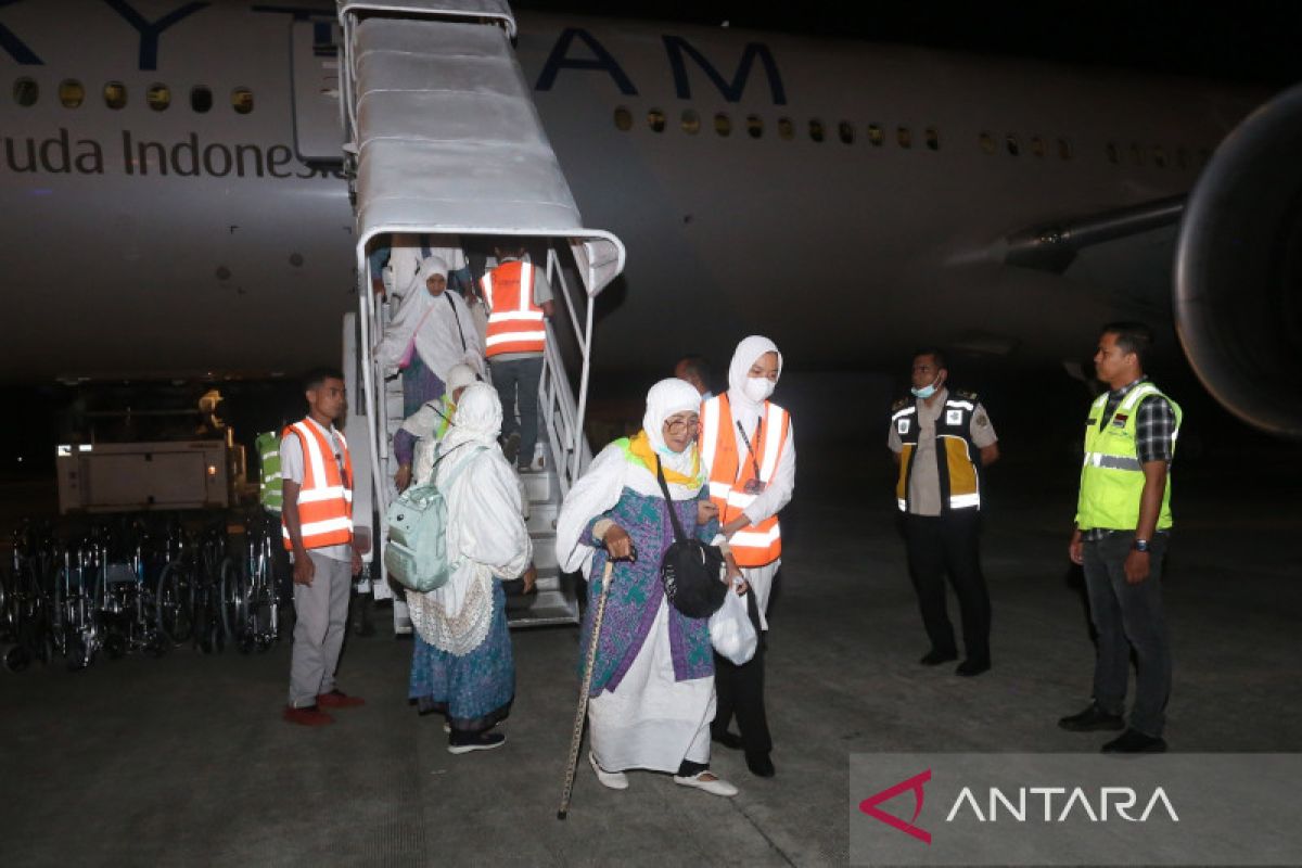 3.121 haji Aceh telah kembali ke Tanah Air