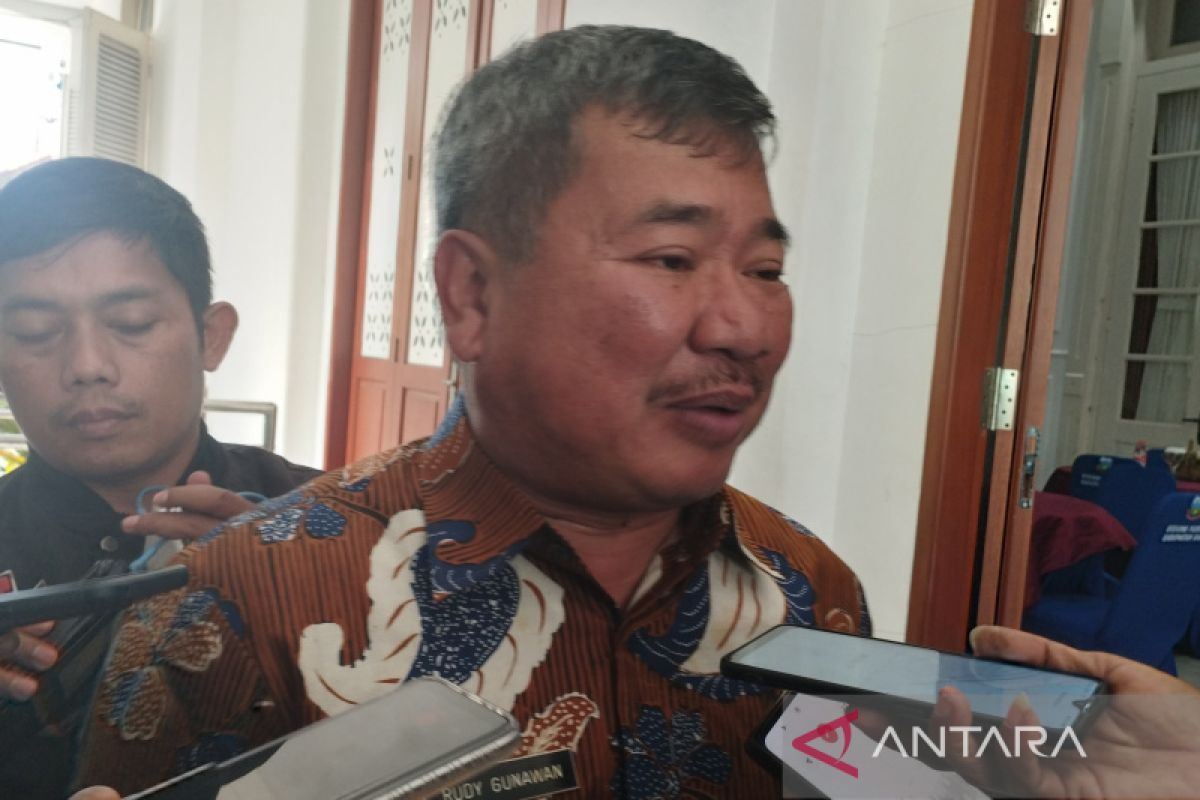 Bupati Garut siapkan mobil tangki jamin kebutuhan air bersih warga terpenuhi saat kemarau